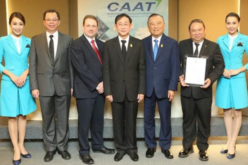 บางกอกแอร์เวย์สได้รับใบรับรองผู้ดำเนินการเดินอากาศใหม่ตามมาตรฐาน ICAO จากสำนักงานการบินพลเรือนแห่งประเทศไทย สายการบินแรกในประเทศไทย