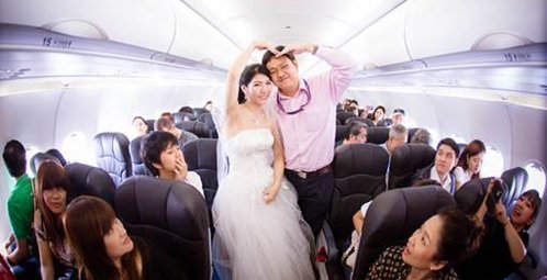 A sweet surprise took place on AirAsia flight FD 3352