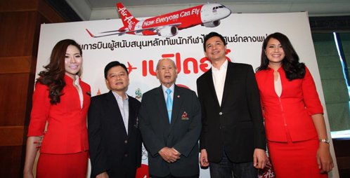 AirAsia Joins Hands with Thai Olympic Committee and Sports Authority of Thailand to Fly Thai Athletes to 2013 SEA Games in Nay Pyi Taw, Myanmar