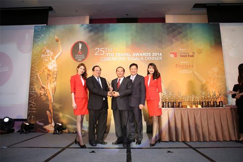 แอร์เอเชีย คว้าเเชมป์สมัยที่ 8 รางวัล Best Asian Low Cost Carrier จาก TTG