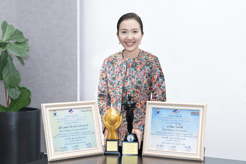 Wallapa Traisorat, Chief Executive Officer and President of Asset World Corporation, has been honored ‘Person of the Year 2021’